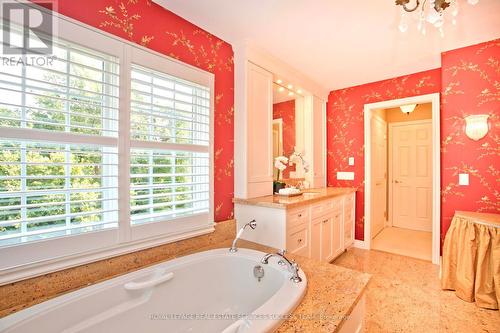 37 Heatherwood Crescent, Markham, ON - Indoor Photo Showing Bathroom