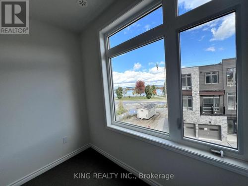 137 Colborne Street E, Orillia, ON - Indoor Photo Showing Other Room