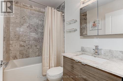 512 - 59 Annie Craig Drive, Toronto, ON - Indoor Photo Showing Bathroom