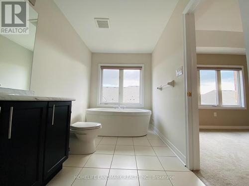 29 Gower Drive N, Aurora, ON - Indoor Photo Showing Bathroom