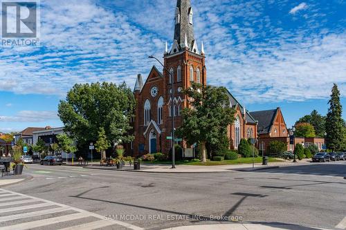 138 Dunn Street, Oakville, ON 