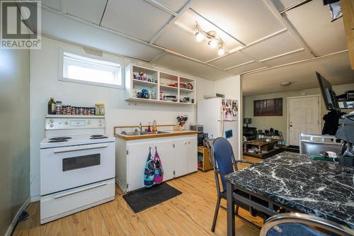 1236 20Th Avenue, Prince George, BC - Indoor Photo Showing Kitchen