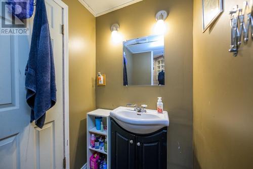 1236 20Th Avenue, Prince George, BC - Indoor Photo Showing Bathroom