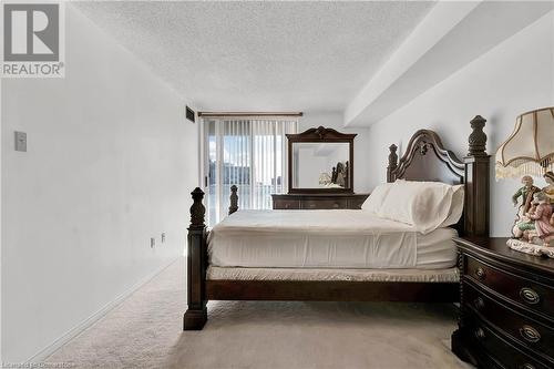 430 Mclevin Avenue Unit# 1708, Scarborough, ON - Indoor Photo Showing Bedroom