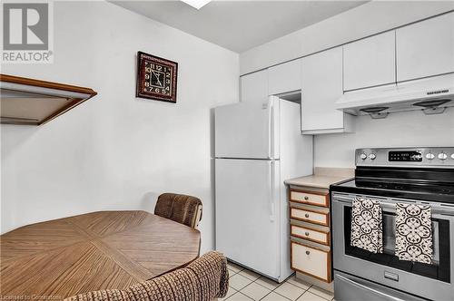 430 Mclevin Avenue Unit# 1708, Scarborough, ON - Indoor Photo Showing Kitchen