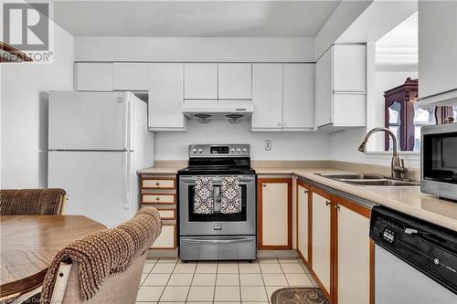 430 Mclevin Avenue Unit# 1708, Scarborough, ON - Indoor Photo Showing Kitchen With Double Sink