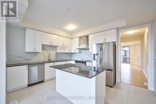 3383 Sixth Line, Oakville, ON - Indoor Photo Showing Kitchen With Upgraded Kitchen