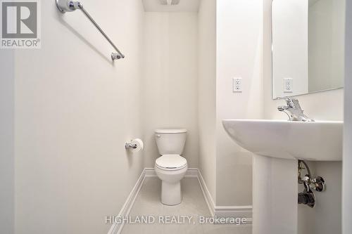 3383 Sixth Line, Oakville, ON - Indoor Photo Showing Bathroom