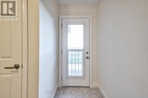 3383 Sixth Line, Oakville, ON - Indoor Photo Showing Other Room