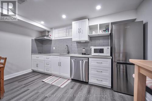 Lower - 195 Greti Drive, Hamilton, ON - Indoor Photo Showing Kitchen With Upgraded Kitchen