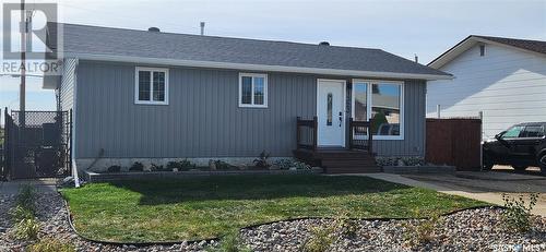 1323 Spadina Street, Moose Jaw, SK - Outdoor