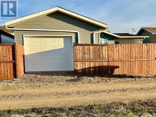 1323 Spadina Street, Moose Jaw, SK - Outdoor With Exterior