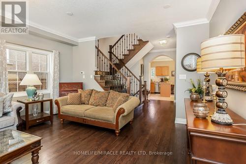 3856 Arbourview Terrace, Mississauga, ON - Indoor Photo Showing Living Room