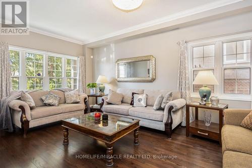 3856 Arbourview Terrace, Mississauga, ON - Indoor Photo Showing Living Room