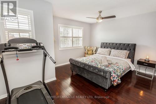 3856 Arbourview Terrace, Mississauga, ON - Indoor Photo Showing Bedroom