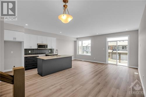 313 Gisborne Place, Ottawa, ON - Indoor Photo Showing Kitchen