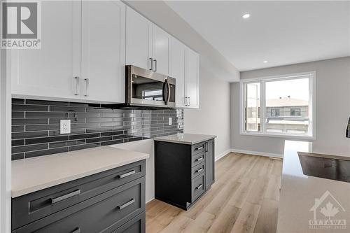 313 Gisborne Place, Ottawa, ON - Indoor Photo Showing Kitchen