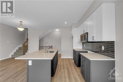 313 Gisborne Place, Ottawa, ON - Indoor Photo Showing Kitchen