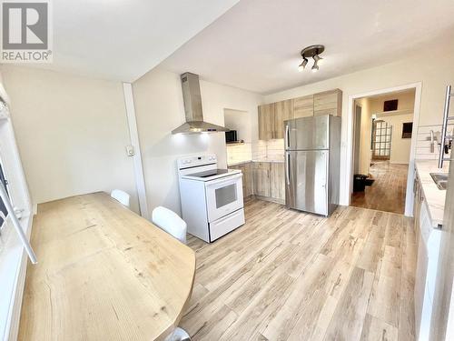 316 W 5Th Avenue, Prince Rupert, BC - Indoor Photo Showing Kitchen