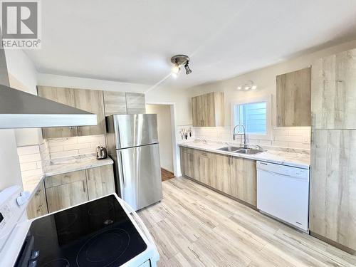 316 W 5Th Avenue, Prince Rupert, BC - Indoor Photo Showing Kitchen With Double Sink