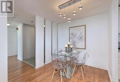 1013 - 6720 Glen Erin Drive, Mississauga, ON - Indoor Photo Showing Dining Room