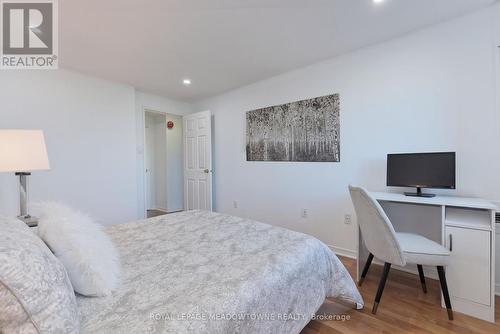 1013 - 6720 Glen Erin Drive, Mississauga, ON - Indoor Photo Showing Bedroom