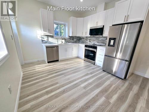 289 Chatham Street, Brantford, ON - Indoor Photo Showing Kitchen With Upgraded Kitchen