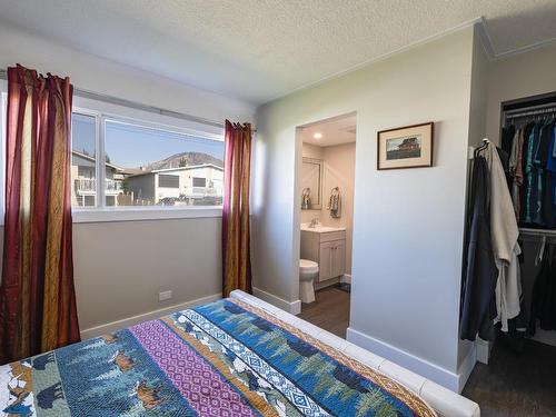 409 Linden Ave, Kamloops, BC - Indoor Photo Showing Bedroom