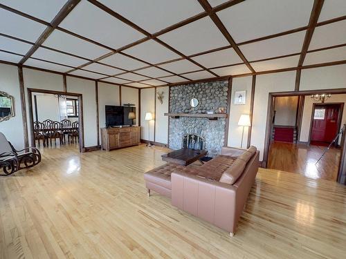 Living room - 936  - 938 Route 148, Lochaber-Partie-Ouest, QC - Indoor With Fireplace