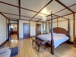 Master bedroom - 