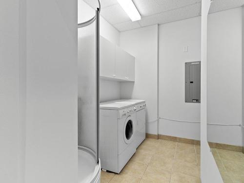 Laundry room - 305-1 Rue De Castelnau E., Montréal (Villeray/Saint-Michel/Parc-Extension), QC - Indoor Photo Showing Laundry Room