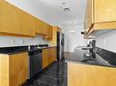 Kitchen - 305-1 Rue De Castelnau E., Montréal (Villeray/Saint-Michel/Parc-Extension), QC  - Indoor Photo Showing Kitchen With Double Sink 