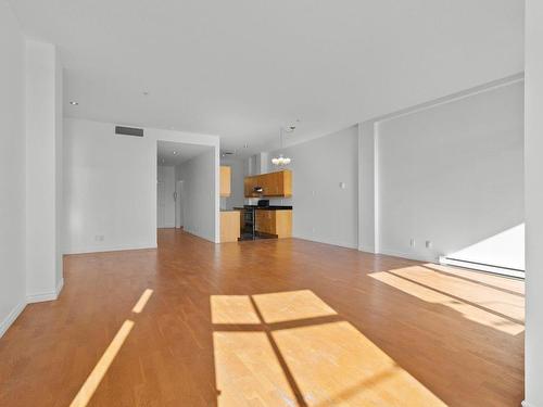 Dining room - 305-1 Rue De Castelnau E., Montréal (Villeray/Saint-Michel/Parc-Extension), QC - Indoor Photo Showing Living Room