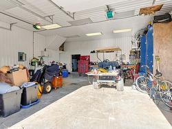 Garage - 