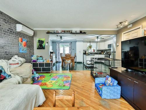 Vue d'ensemble - 41 Rue Scullion, Gatineau (Buckingham), QC - Indoor Photo Showing Living Room