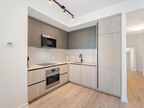 3115-108 Peter St, Toronto, ON - Indoor Photo Showing Kitchen With Upgraded Kitchen