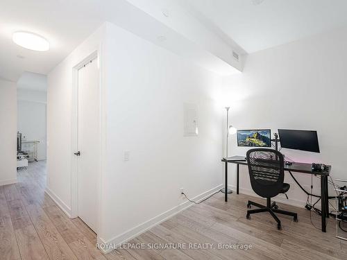 3115-108 Peter St, Toronto, ON - Indoor Photo Showing Office