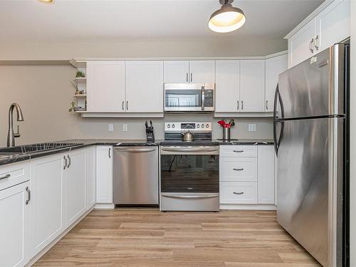 106-364 Goldstream Ave, Colwood, BC - Indoor Photo Showing Kitchen