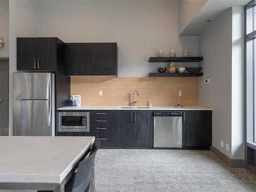 402-960 Reunion Ave, Langford, BC - Indoor Photo Showing Kitchen With Stainless Steel Kitchen With Upgraded Kitchen