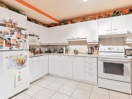 Kitchen - 176  - 178 Rue Roy, Longueuil (Le Vieux-Longueuil), QC - Indoor Photo Showing Kitchen