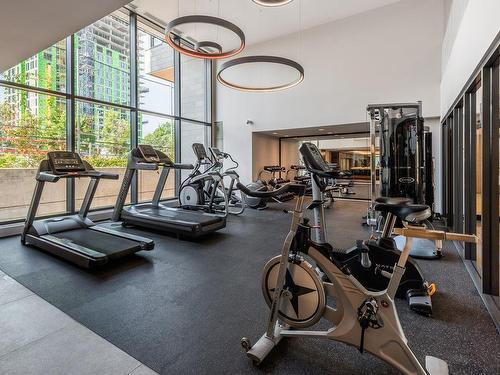 Exercise room - 801-1330 Rue Olier, Montréal (Le Sud-Ouest), QC - Indoor Photo Showing Gym Room