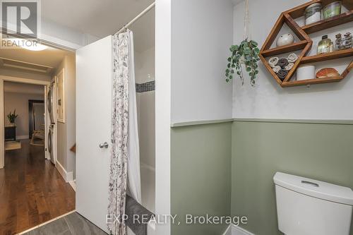 12 Killarney Road, London, ON - Indoor Photo Showing Bathroom