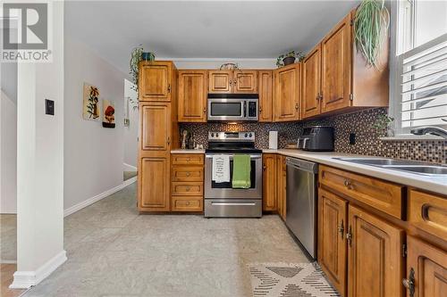 311 Dunlop Street, Pembroke, ON - Indoor Photo Showing Kitchen With Double Sink