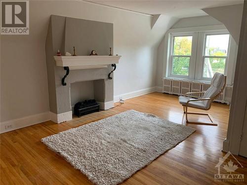 400 O'Connor Street Unit#4, Ottawa, ON - Indoor Photo Showing Other Room With Fireplace