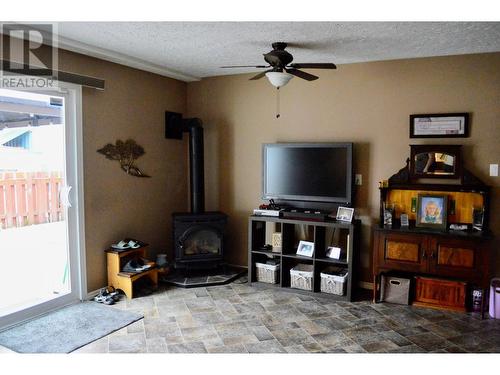 2181 72Nd Avenue, Grand Forks, BC - Indoor With Fireplace