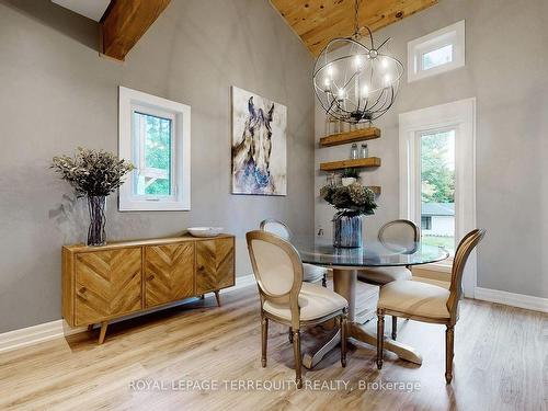 40 Balson Blvd, Whitchurch-Stouffville, ON - Indoor Photo Showing Dining Room