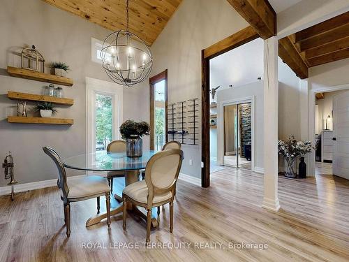 40 Balson Blvd, Whitchurch-Stouffville, ON - Indoor Photo Showing Dining Room