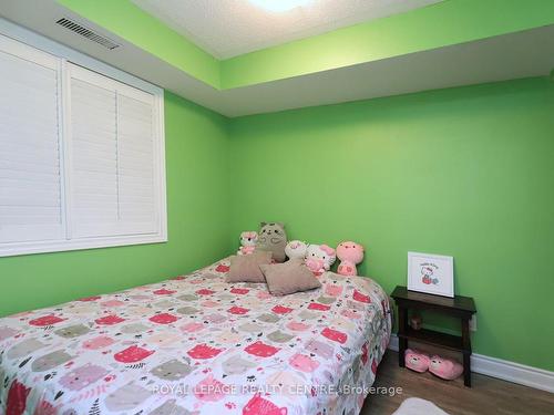 164-85 Bristol Rd E, Mississauga, ON - Indoor Photo Showing Bedroom