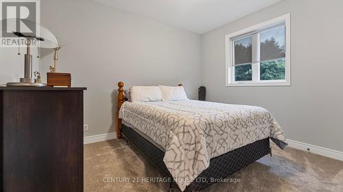 39 Gibbons Street, Norfolk, ON - Indoor Photo Showing Bedroom