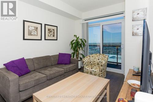 2304 - 3600 Highway 7, Vaughan, ON - Indoor Photo Showing Living Room